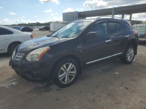 Nissan Rogue S 2.5L 4 2013