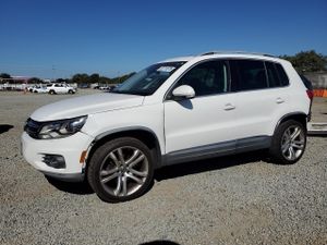Volkswagen Tiguan S 2.0L 4 2012