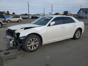 Chrysler 300 LIMITED 3.6L 6 2015