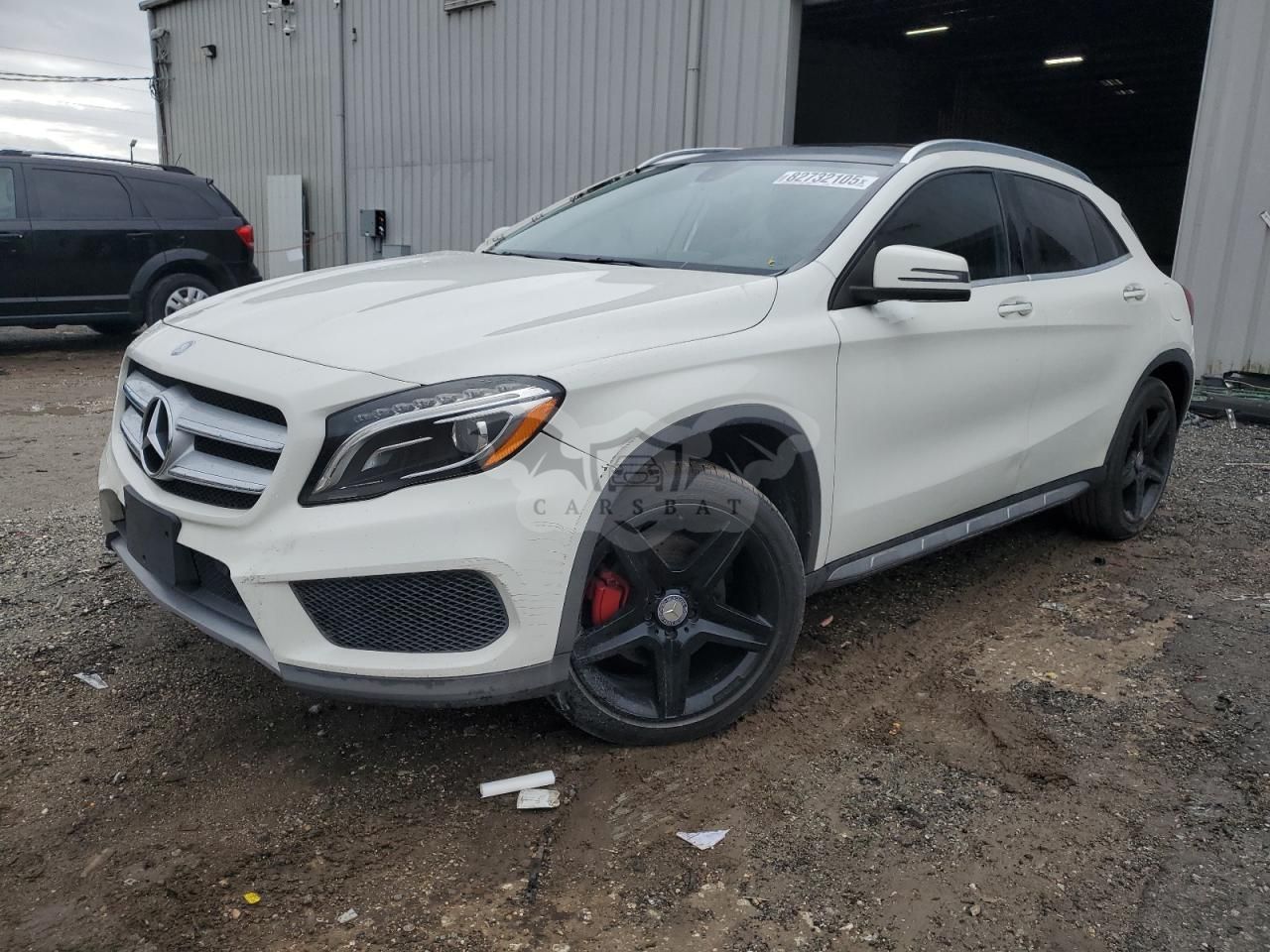 Mercedes-Benz GLA 250 4MATIC 2.0L 4 2015