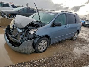 Toyota Sienna 3.5L 6 2010