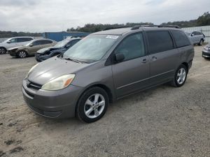 Toyota Sienna CE 3.3L 6 2004