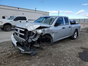 RAM 1500 ST 5.7L 8 2013