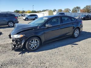 Ford Fusion SE 2.5L 4 2013