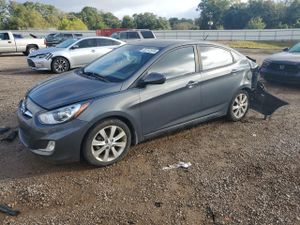 Hyundai Accent GLS 1.6L 4 2013