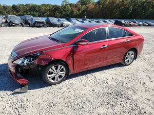 Hyundai Sonata SE 2.4L 4 2013