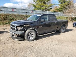 RAM 1500 ST 5.7L 8 2014