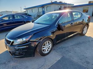 Kia Optima LX 2.4L 4 2012