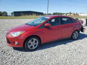 Ford Focus SE 2.0L 4 2012
