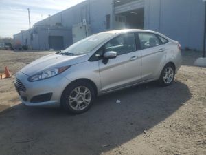 Ford Fiesta SE 1.6L 4 2015