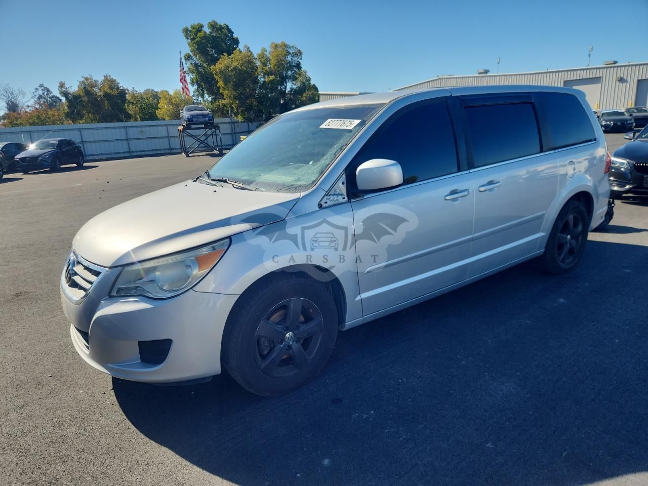 Volkswagen Routan SE 3.8L 6 2010