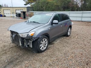 Mitsubishi Outlander ES 2.0L 4 2015