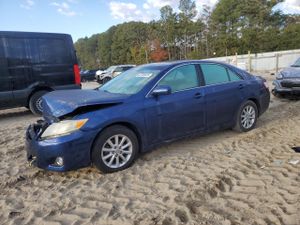 Toyota Camry BASE 2.5L 4 2010