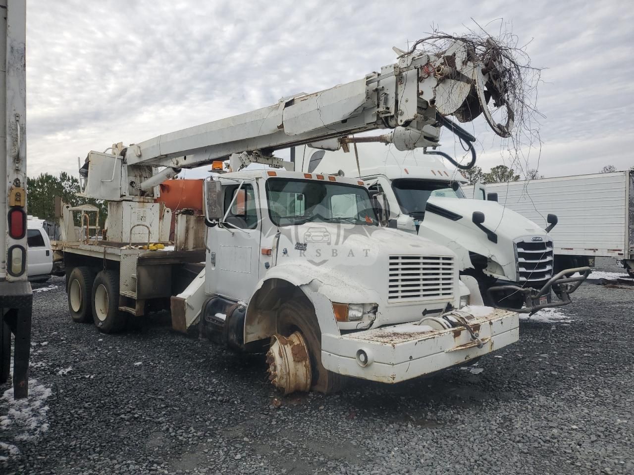 International DuraStar / 4000 4900 7.6L 6 1999
