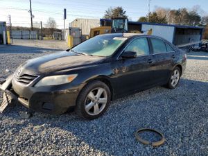 Toyota Camry BASE 2.5L 4 2011