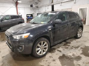Mitsubishi Outlander ES 2.0L 4 2015