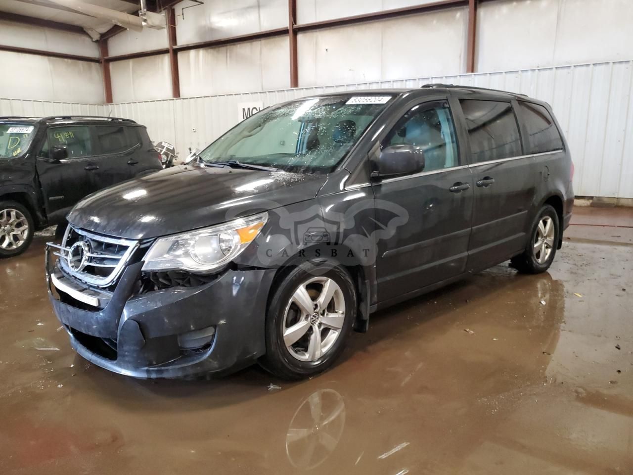Volkswagen Routan SE 3.6L 6 2011