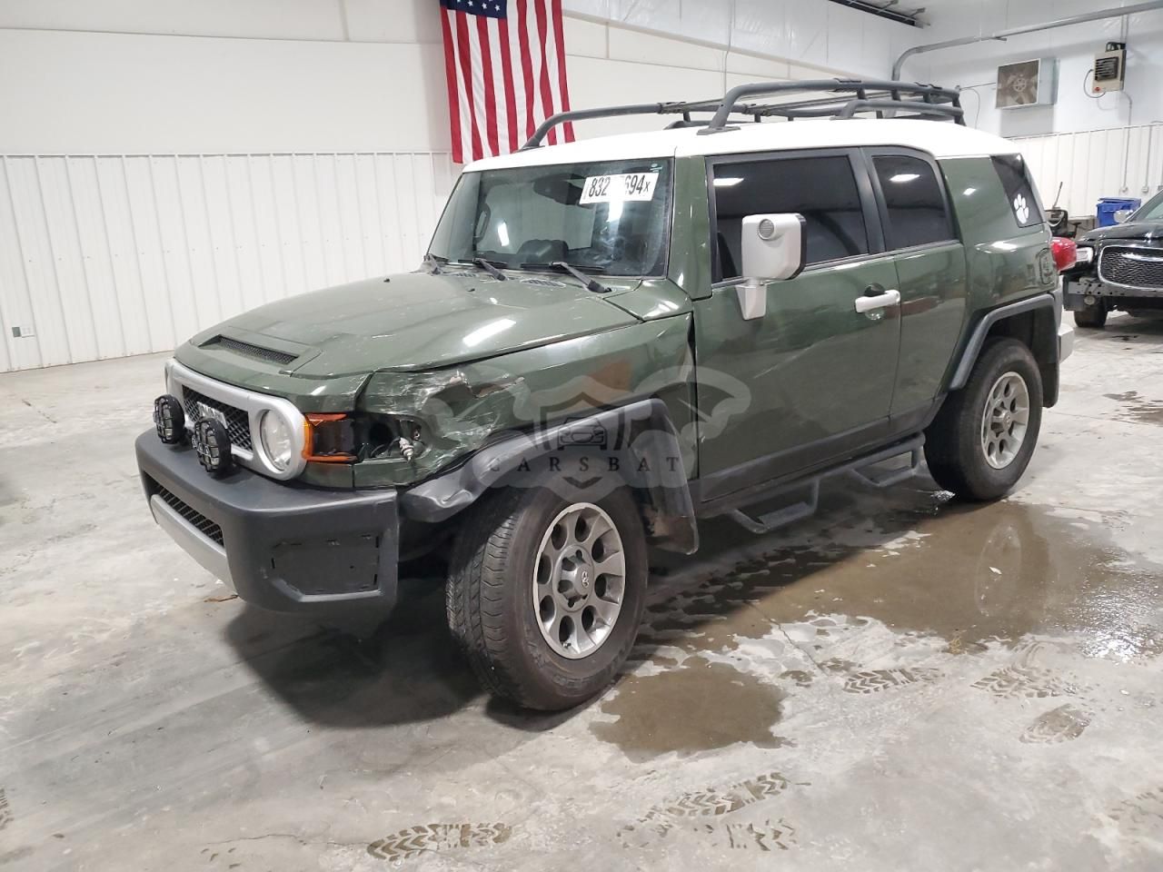 Toyota FJ Cruiser 4.0L 6 2012