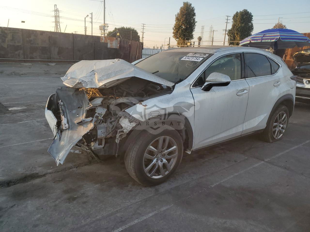 Lexus NX 200T BASE 2.0L  4 2016