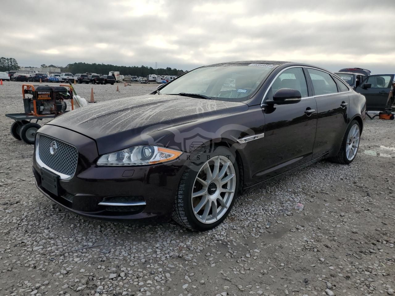 Jaguar XJ SUPERCHARGED 5.0L 8 2011
