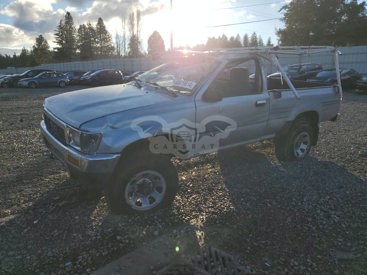 Toyota Hilux 1/2 TON SHORT WHEELBASE DLX 2.4L 4 1991