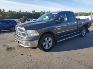 RAM 1500 SLT 5.7L 8 2015