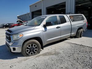 Toyota Tundra DOUBLE CAB SR 5.7L 8 2014