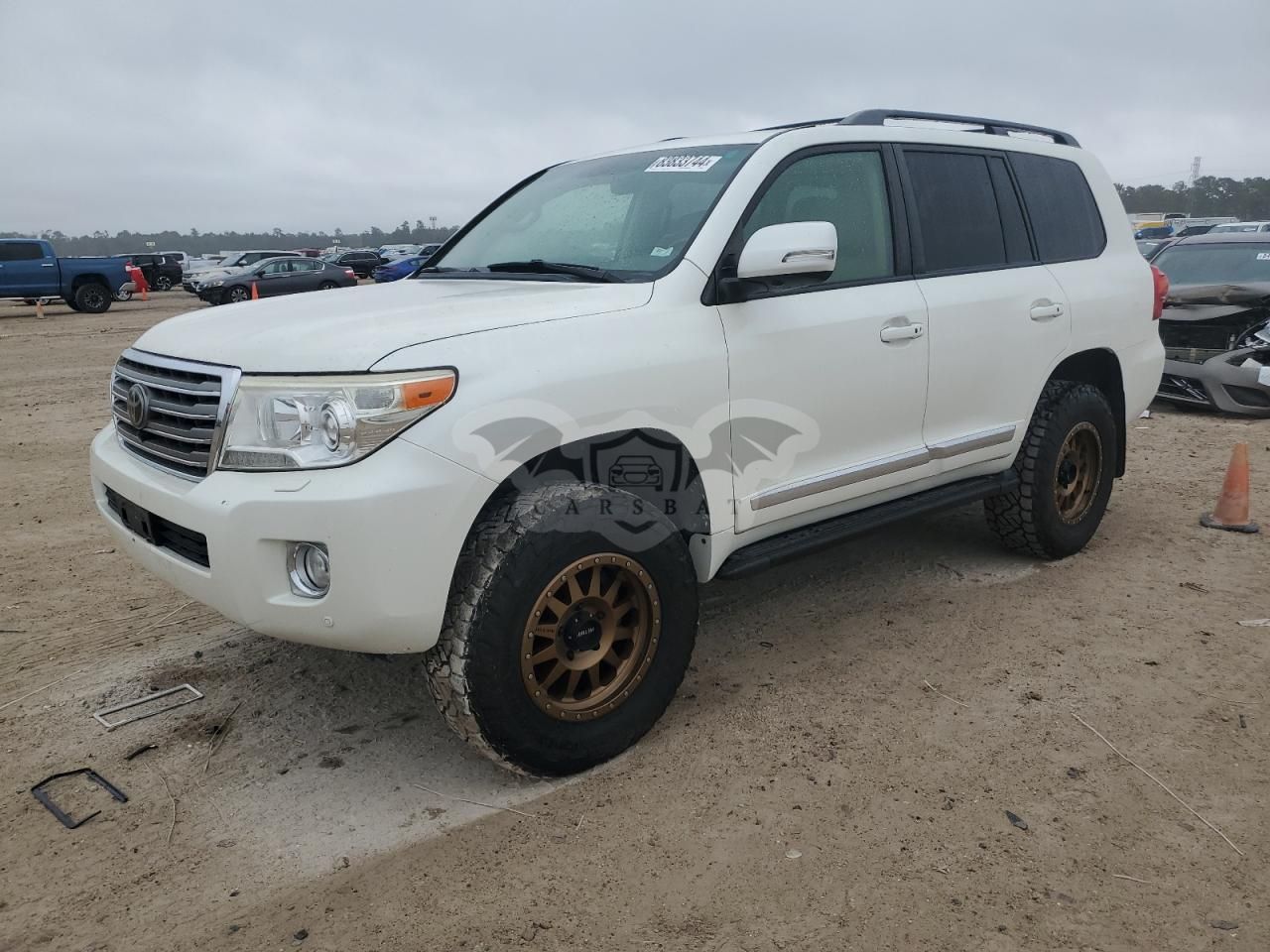 Toyota Land Cruiser 5.7L 8 2013