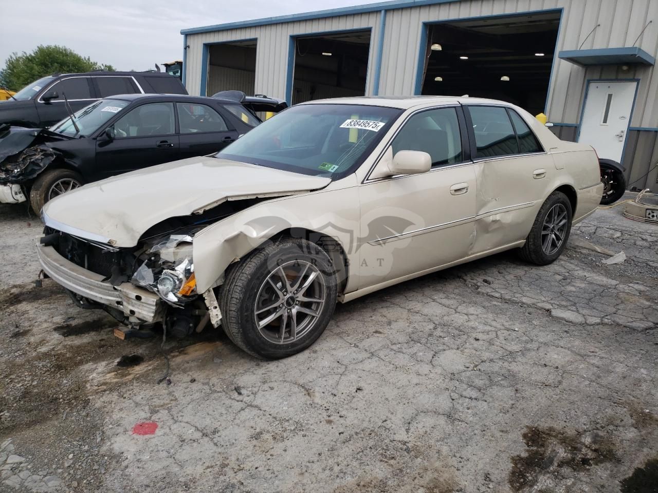 Cadillac DTS LUXURY COLLECTION 4.6L 8 2011