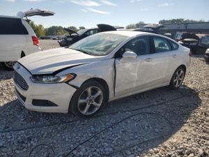 Ford Fusion SE 2.5L 4 2013