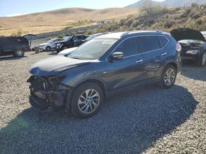 Nissan Rogue S 2.5L 4 2014
