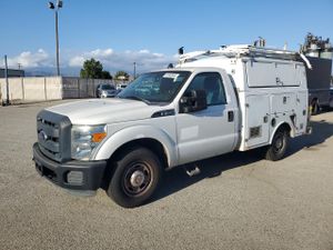 Ford F-350 SUPER DUTY 6.2L 8 2013
