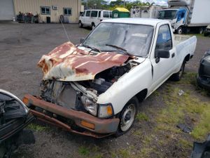 Toyota Hilux 1/2 TON SHORT WHEELBASE DLX 2.4L 4 1989