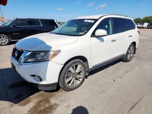 Nissan Pathfinder S 3.5L 6 2013