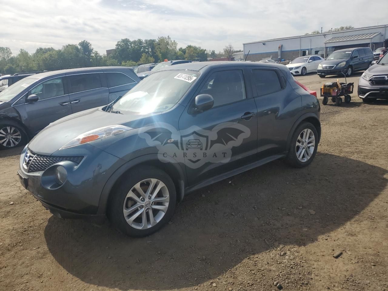 Nissan Juke S 1.6L 4 2013