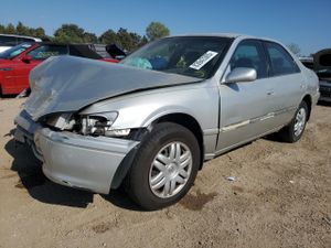 Toyota Camry CE 2.2L 4 2000