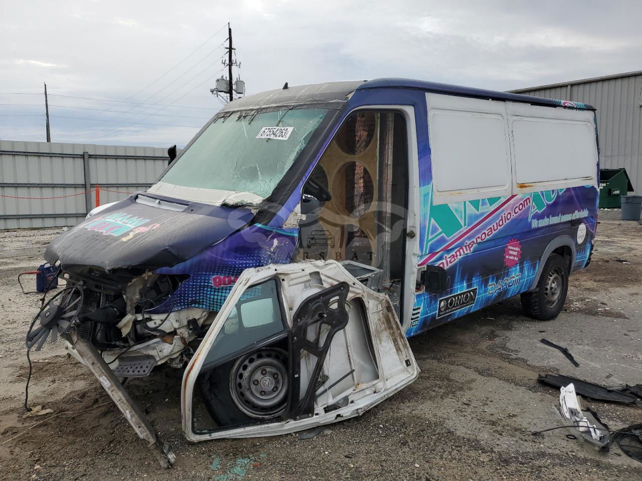 Dodge Sprinter 2.7L  5 2005