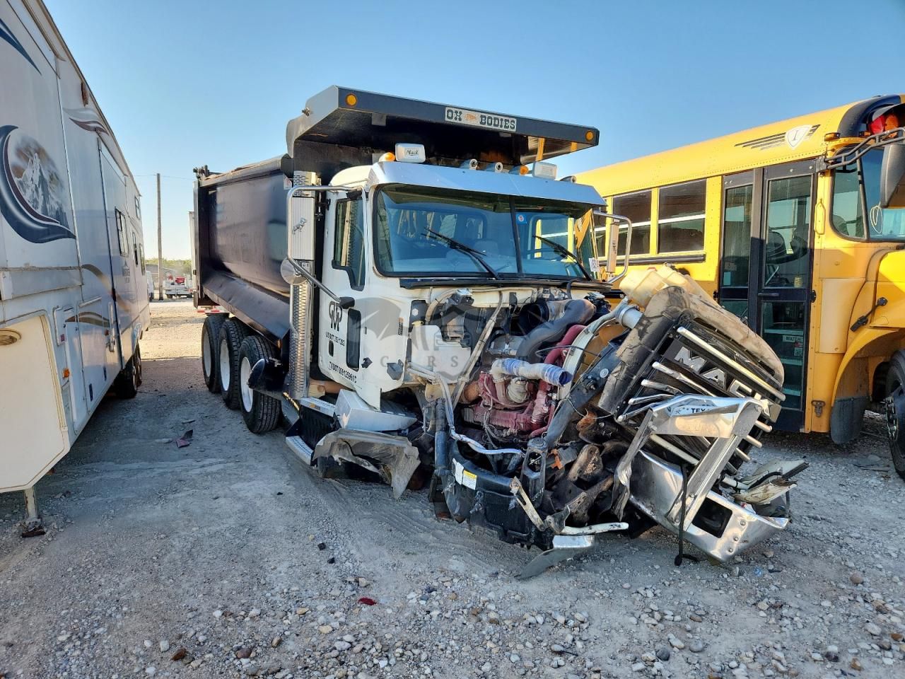 Mack 700 GU700 12.7L 6 2016
