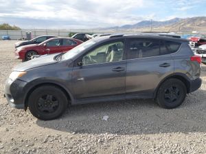 Toyota Rav4 LE 2.5L 4 2015