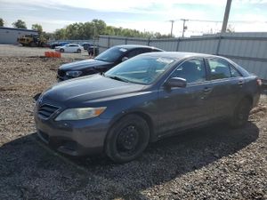 Toyota Camry BASE 2.5L 4 2010