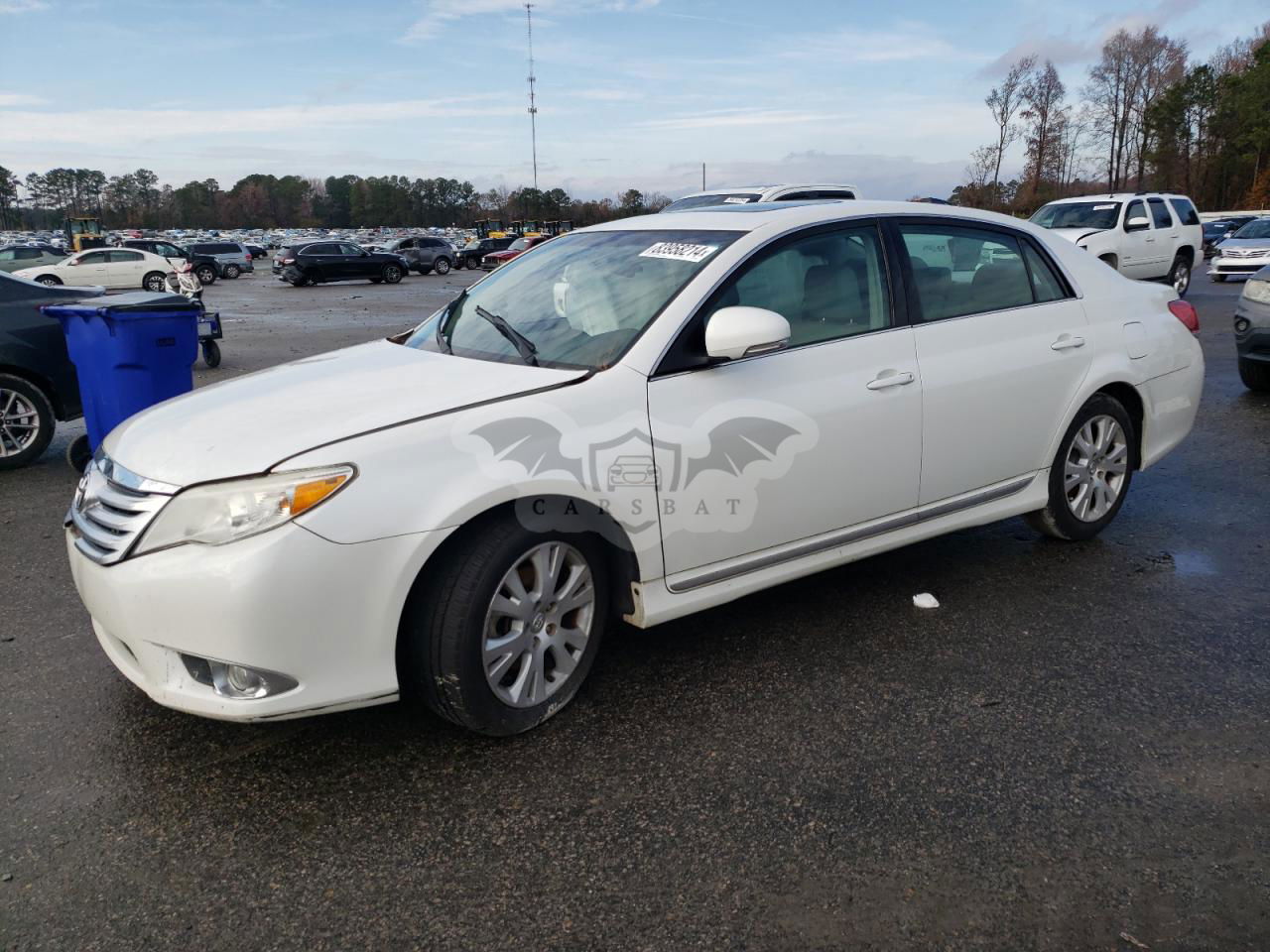 Toyota Avalon BASE 3.5L  6 2012