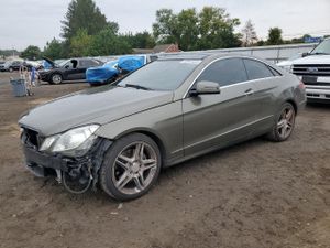 Mercedes-Benz E 350 3.5L 6 2013