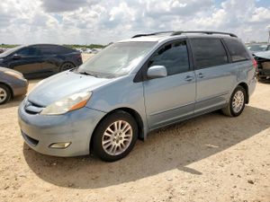 Toyota Sienna XLE 3.5L 6 2010