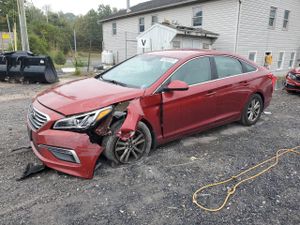 Hyundai Sonata SE 2.4L 4 2015