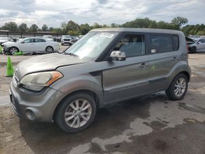 Kia Soul + 2.0L 4 2013