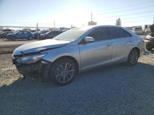 Toyota Camry LE 2.5L 4 2015