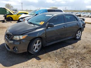 Toyota Corolla BASE 1.8L 4 2013