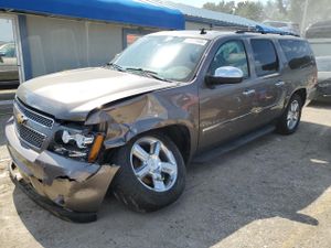 Chevrolet Suburban K1500 LTZ 5.3L 8 2013