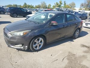 Ford Focus SE 2.0L 4 2015