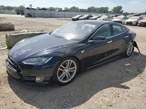 Tesla Model S 2013